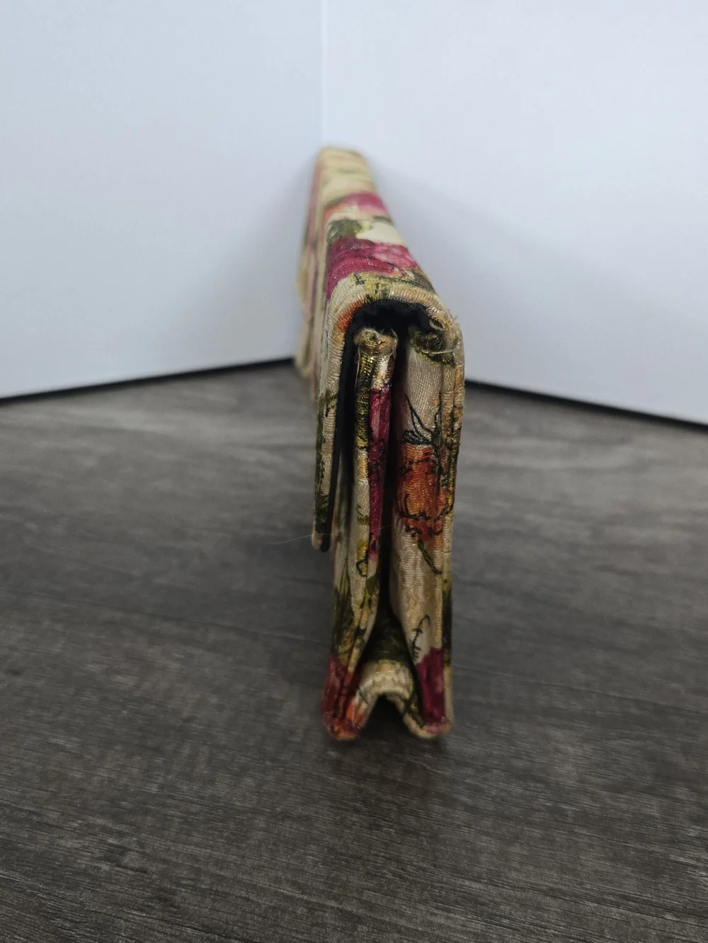 50's Vintage Carpet Style Clutch Envelope Flap W Vintage Mirror In Wax Sleeve